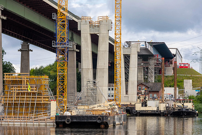 Baustelle der Rader Hochbrücke (A7) über den Nord-Ostseekanal.