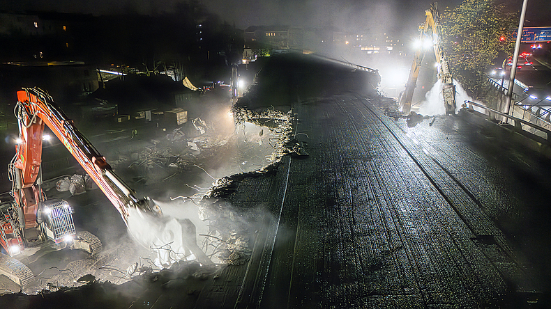 Abriss der Westendbrücke in Berlin (2025).