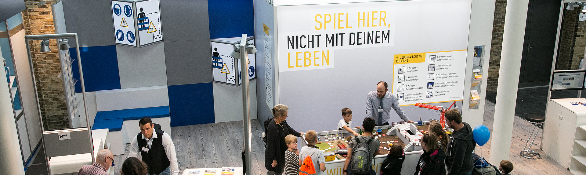 Messestand der BG BAU bei der Nordbau 2018.