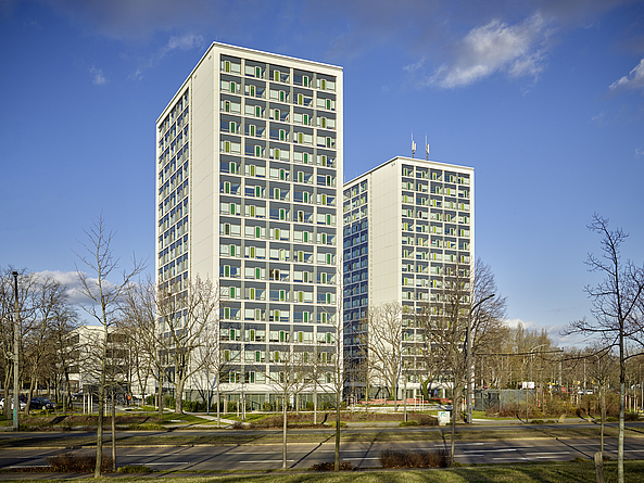 Hochhäuser Gret-Palucca-Straße 9 und 11 in Dresden, S&P Sahlmann