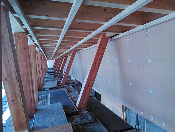 Innenansicht der Holzkonstruktion.