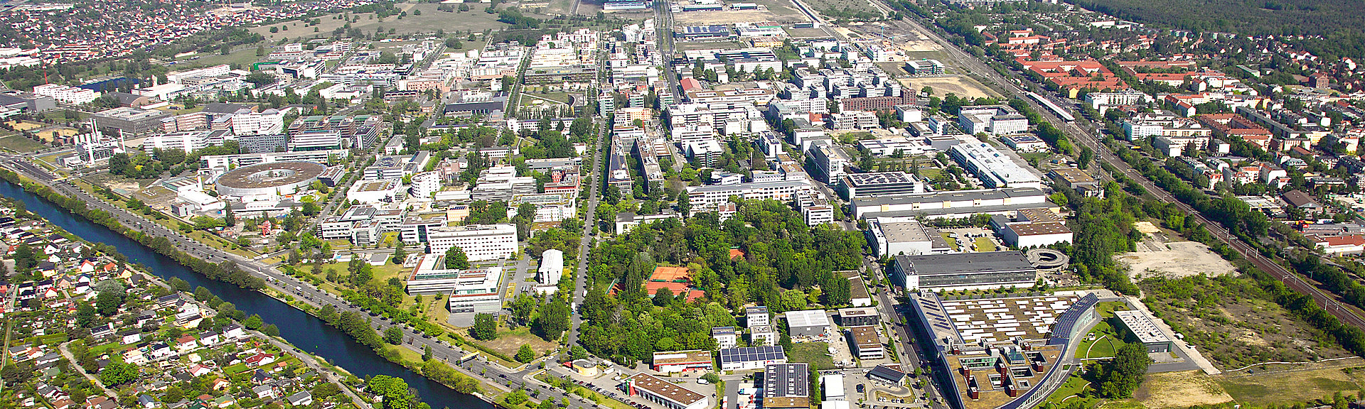 Der Technologiepark aus der Luft von oben fotografiert