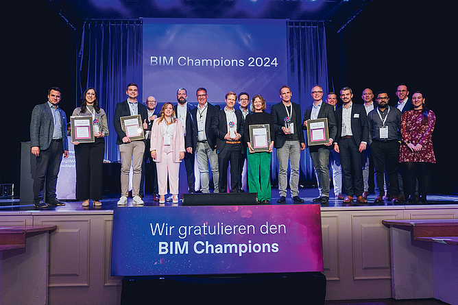 Gruppenbild der Gewinner bei der Preisverleihung der BIM Champions.