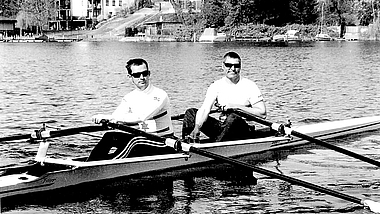 Die Geschäftsführer Olaf Kaska (links) undChristoph Leschka (rechts) haben über denRudersport zusammengefunden.