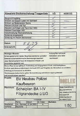 Checkliste am Schalplan, Traggerüst Checkliste als Tabelle mit einer Spalte für "in Ordnung (i. O.)" und "nicht in Ordnung (nicht i. O.)"