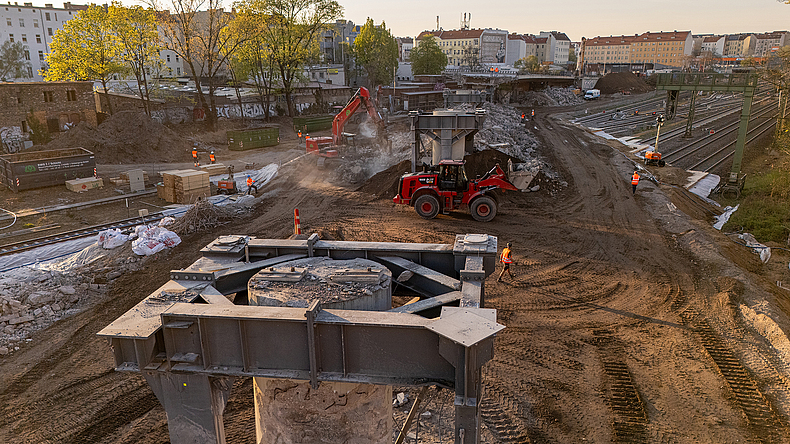 Abriss der Westendbrücke in Berlin (2025).