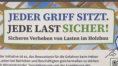 Urkunde mit Unterschriften und Logos der Unterzeichnenden der Initiative "jede Last sicher".