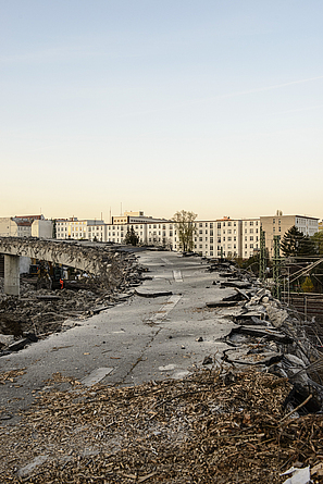 Abriss der Ringbahnbrücke in Berlin