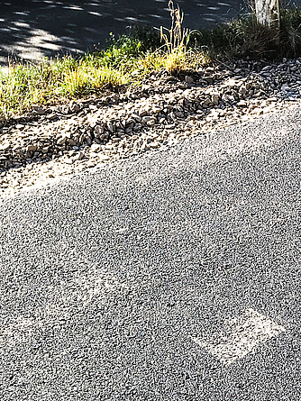 Wird das Bankett als Fahrspur genutzt, besteht eine erhöhte Abkommenswahrscheinlichkeit.
