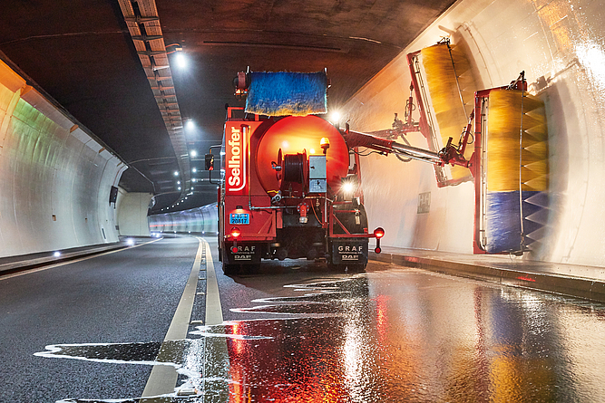 Tunnelwandbegleitung Tunnelwandbegleitung