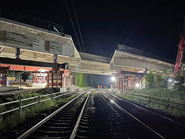 Abbruch und Neubau der Talbrücke Sechshelden.