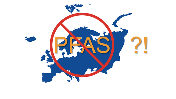 Grafik PFAS Grafik, die den Umriss von Europa zeigt. Darüber liegt ein Verbotsschild von PFAS und daneben ist ein Fragezeichen und ein Ausrufezeichen.